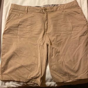 New women’s khaki shorts